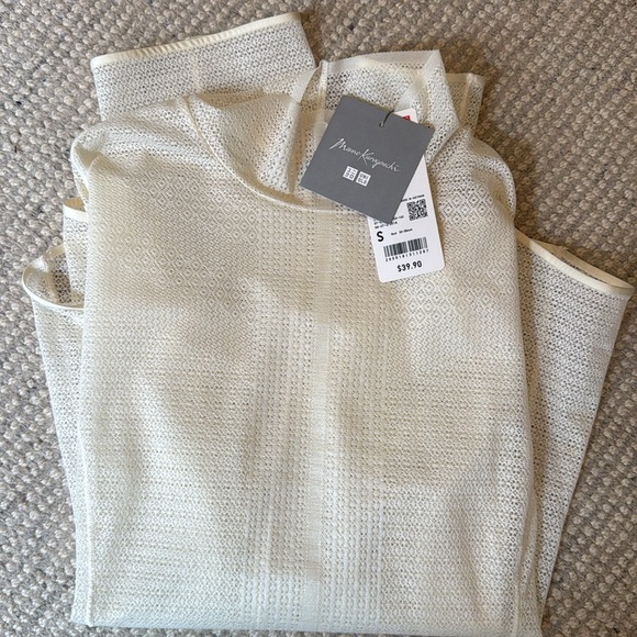 Elegant Cream Sheer Turtleneck Top - Picture 2 of 4